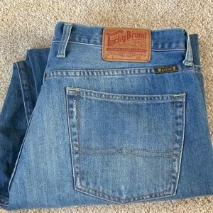 Lucky Band men’s straight leg 38